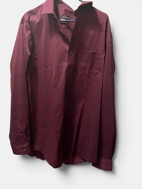 Van Heusen Men’s Burgundy Long Sleeve Dress Shirt with Chest Pocket